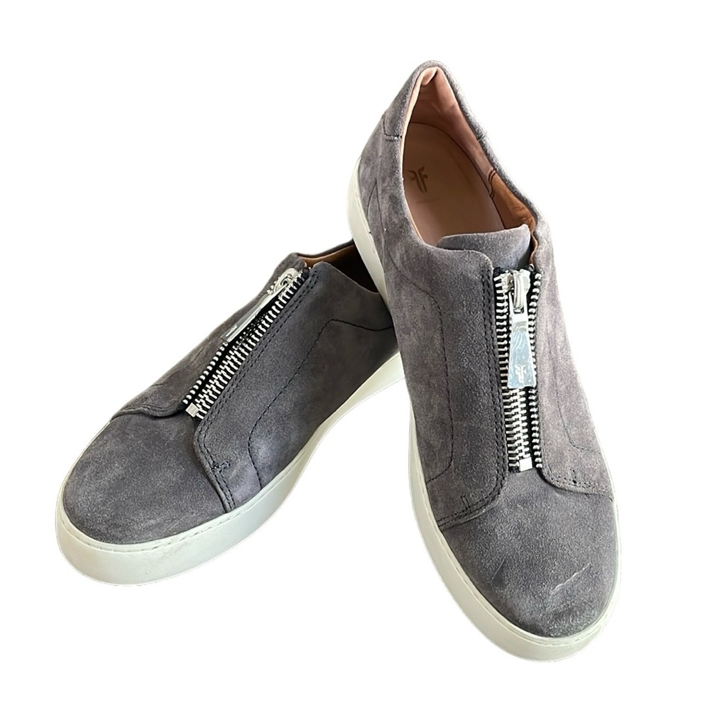 Frye Women's Lena suede Zip Low Sneaker in Grigio Size 11M